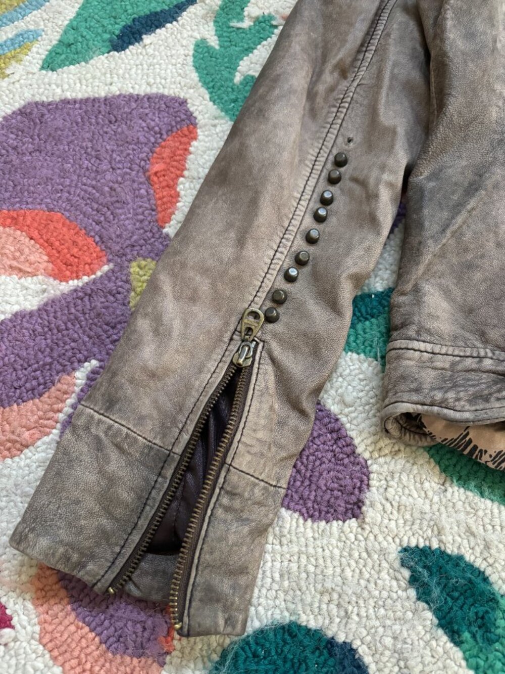 Doma Taupe Distressed Leather Moto Jacket - Picture 7 of 10